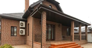 Строительство домов из кирпича с мансардой в Муравленко | от 3690 рублей
